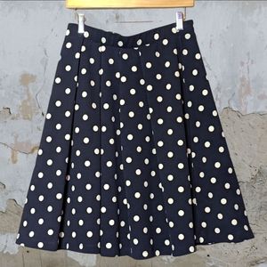 Le Lis : Black skirt with with white polka-dots. Full A-line.  Size L